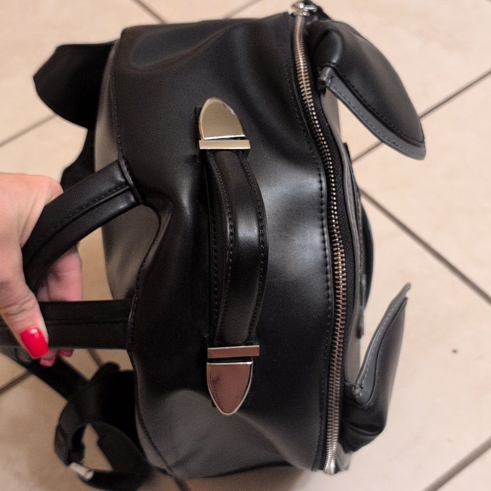 Jeffree Star x Shane Pig Piggy Backpack Black - Picture 4 of 12
